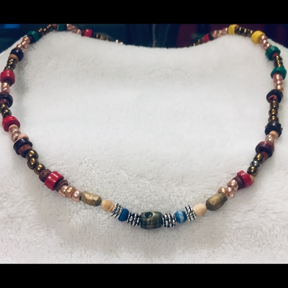 Hand-crafted Rabbit Eye Red Chain - Picture 3 of 5